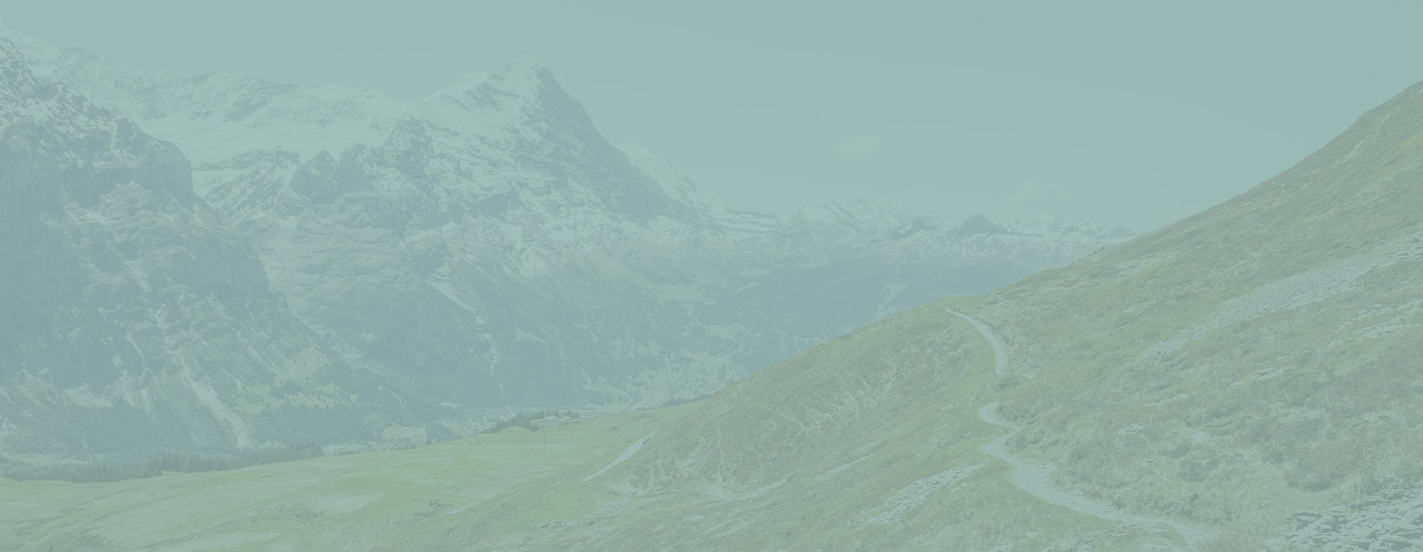 Für die Seite zum Thema HubSpot ein Hintergrundbild mit einer Berglandschaft